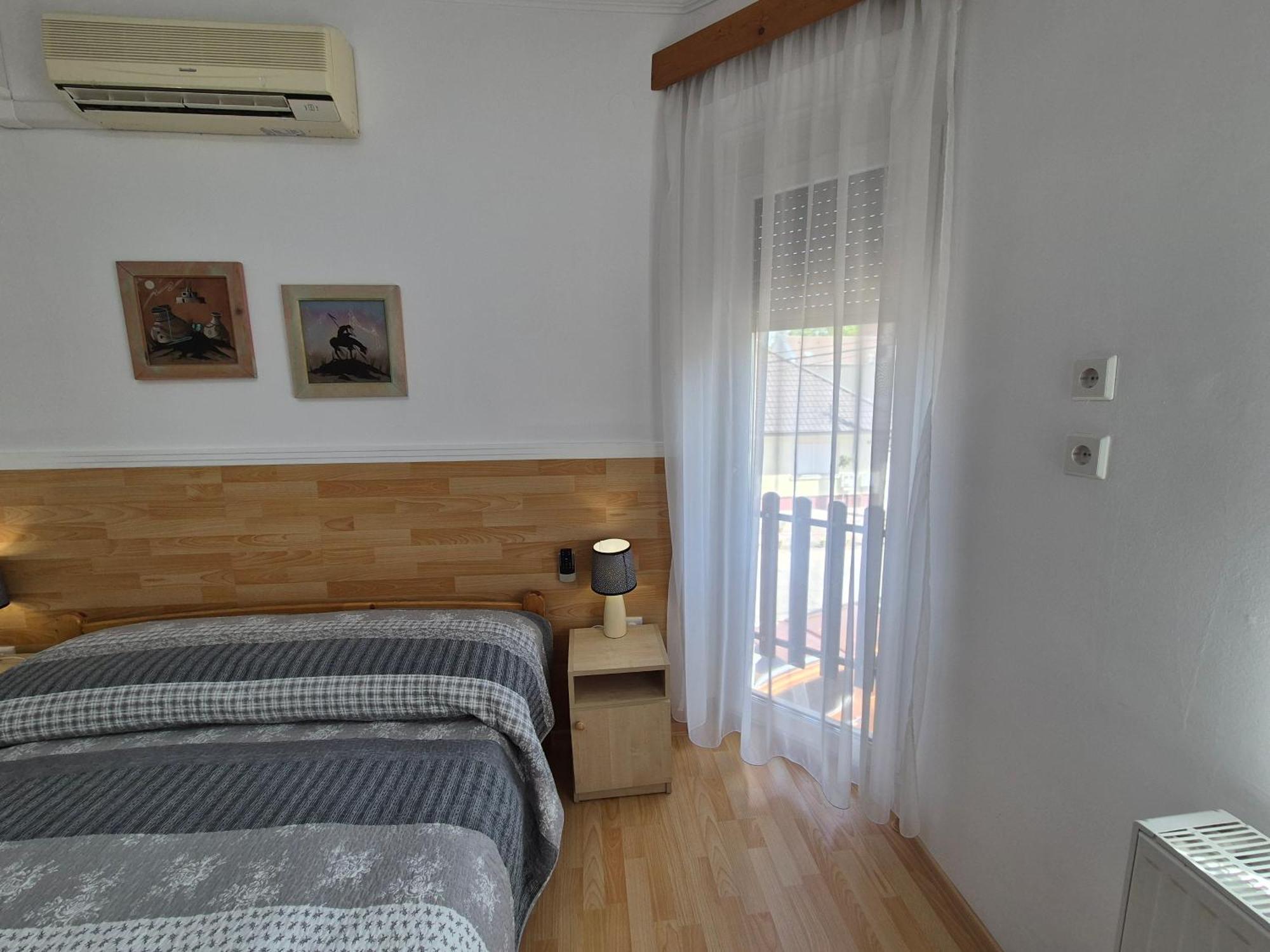 Roxanna Apartman Gyula Exterior foto